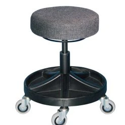 PROREGAL Universal-Hocker Tucson | Polster Anthrazit | Ringauslösung | Industrie-Lenkrollen | Fußkreuz Mit Ablage-System